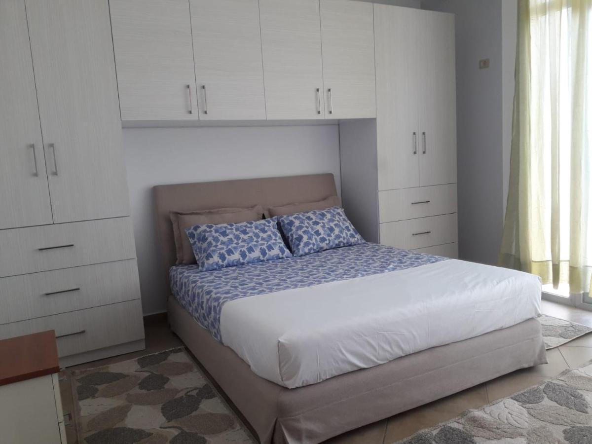 Center-sea view apartament,Sarandë Exteriör bild